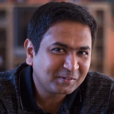 Mahesh Srinivasan headshot